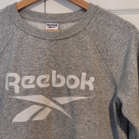 ๐ Reebok Crewneck Sweatshirt - Picture 2 of 6